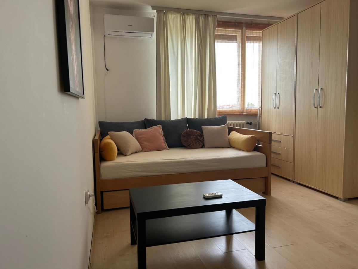 Kelti Apartment Belgrade Luaran gambar
